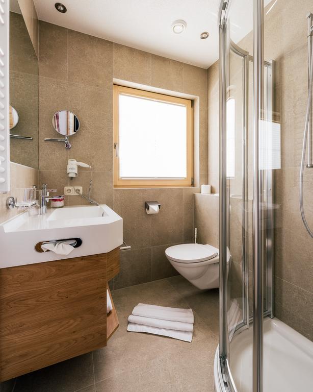Bischoferhaus Apartman Serfaus Szoba fotó